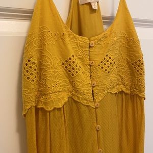 Mustard yellow tank with lovely details!
